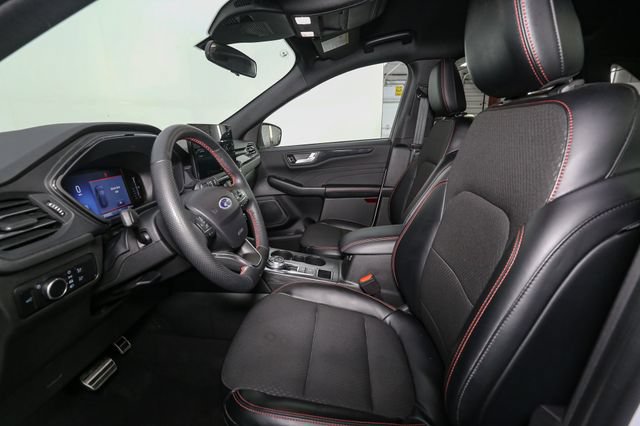 Used 2023 Ford Escape ST-Line w/ Tech Pack #1 AWD/4WD image 40