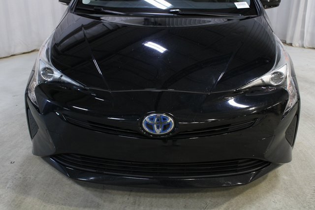 Used 2017 Toyota Prius Three image 33