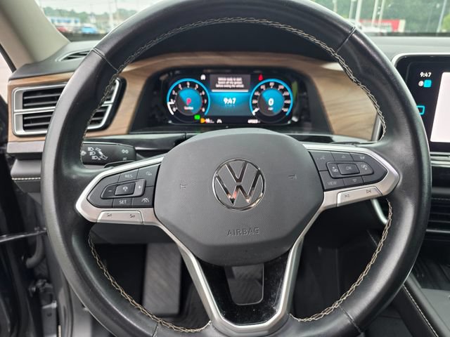 Used 2025 Volkswagen Atlas SE FWD image 24