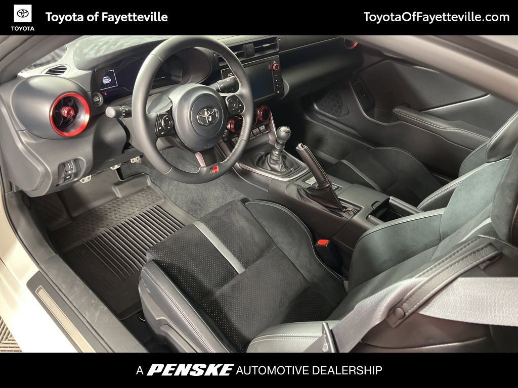 Used 2024 Toyota GR86 Premium image 19
