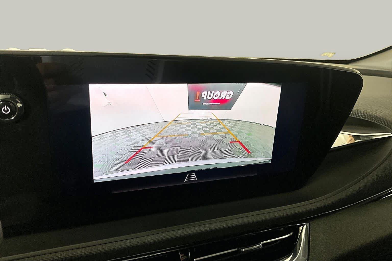 Used 2025 Buick Envista Sport Touring w/ Advanced Safety Package FWD image 26