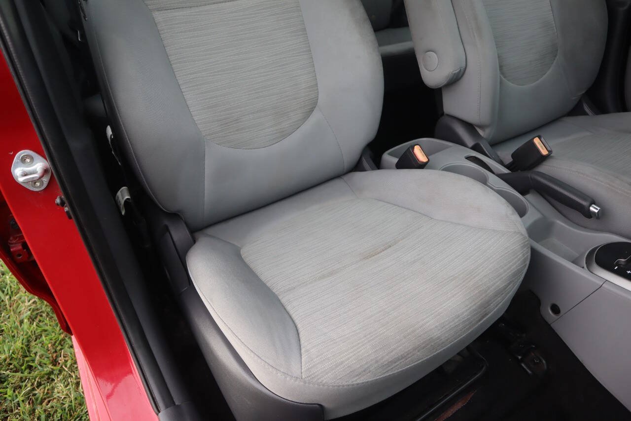 Used 2017 Hyundai Accent SE FWD image 12