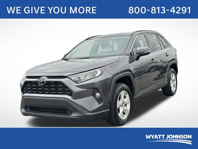 Used 2021 Toyota RAV4 XLE image 1