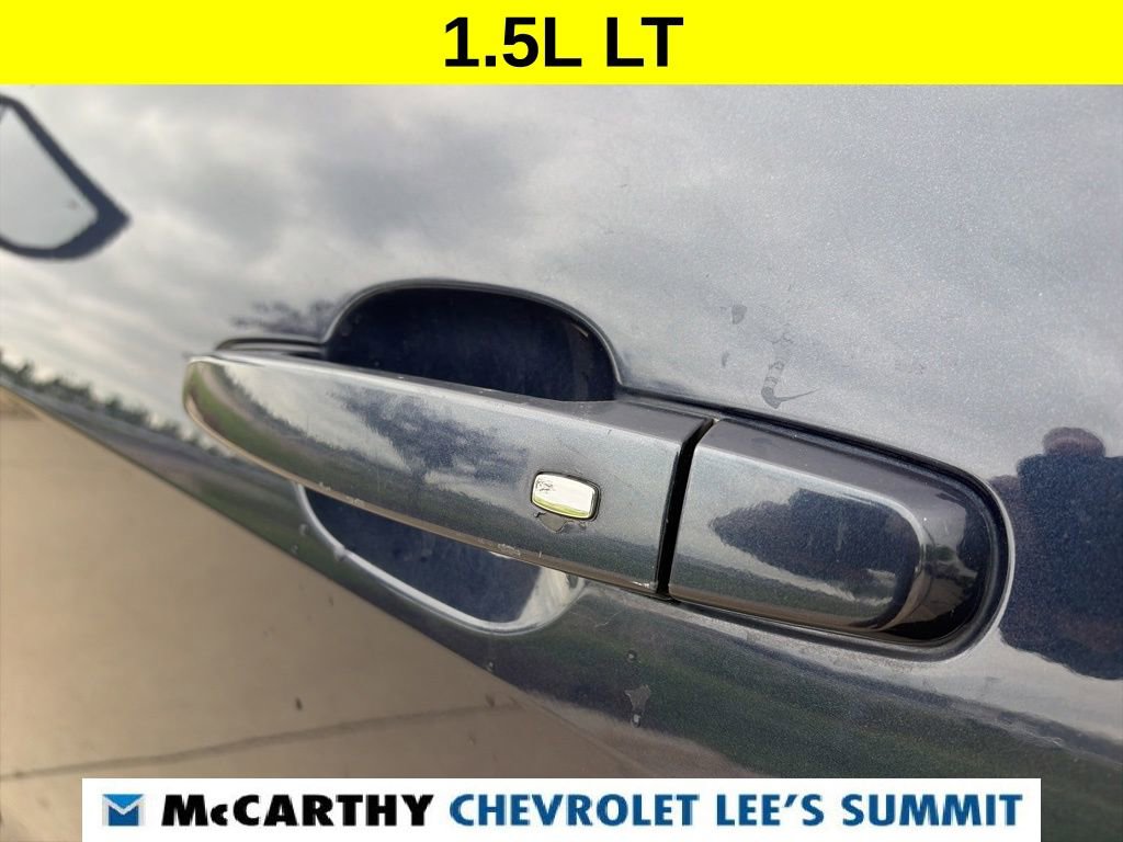 Used 2018 Chevrolet Malibu LT w/ Driver Confidence Package FWD image 38