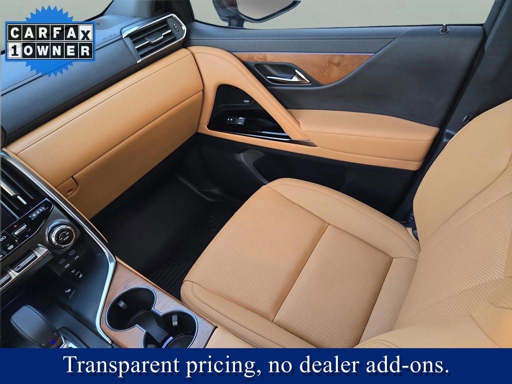 Used 2025 Lexus LX 700h Luxury w/ Appearance Package AWD/4WD image 18