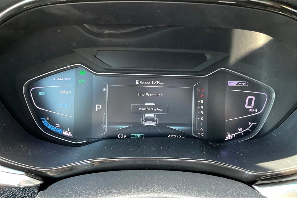 Used 2020 Kia Niro EX FWD image 13