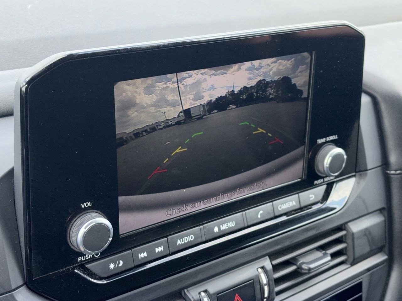 Certified 2025 Nissan Pathfinder S FWD image 14