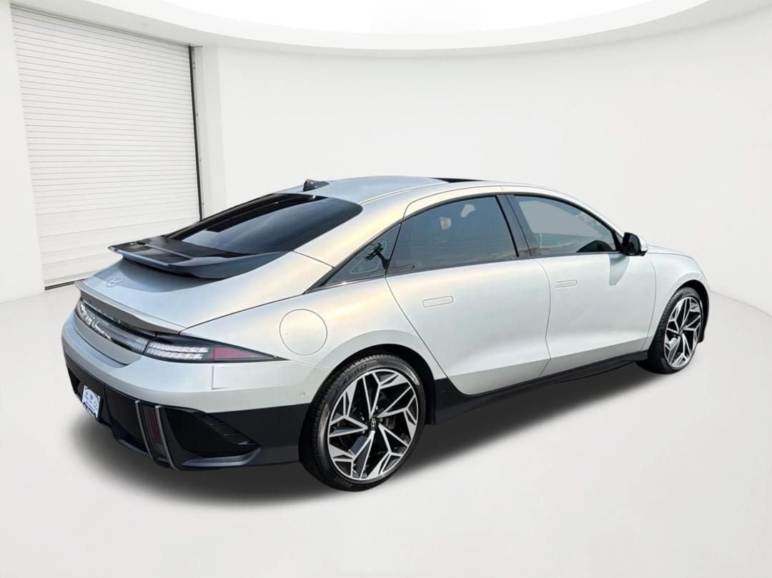 Certified 2023 Hyundai Ioniq 6 Limited AWD/4WD image 5