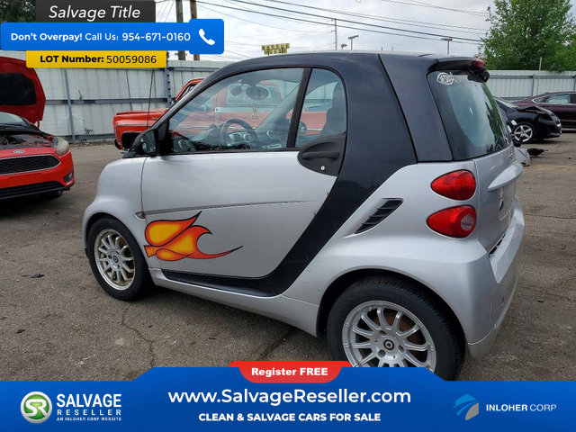 Used 2012 smart fortwo Coupe image 3