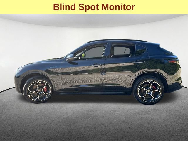 Used 2025 Alfa Romeo Stelvio Sprint w/ Veloce Package AWD/4WD image 6