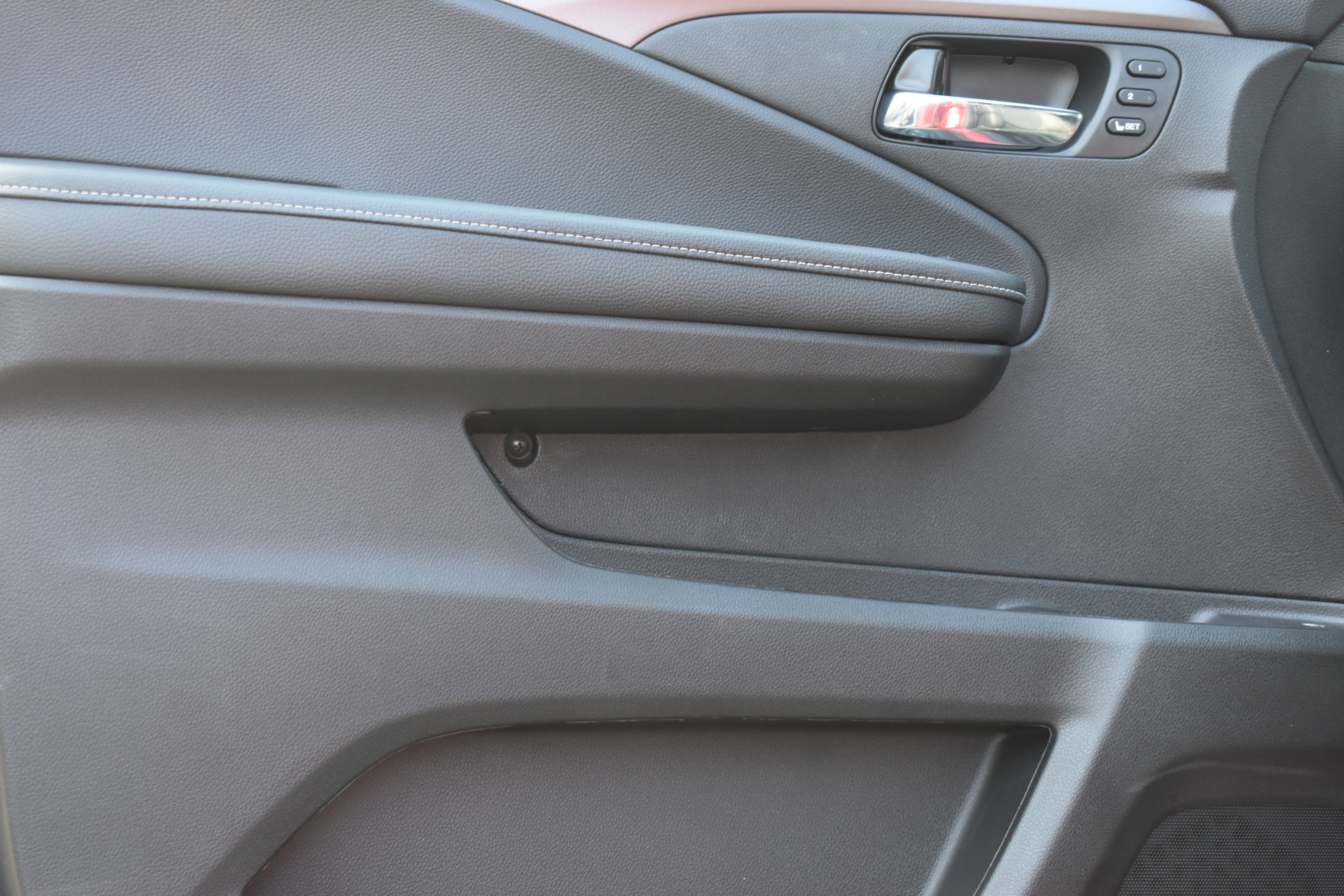 Used 2025 Honda Ridgeline RTL image 10