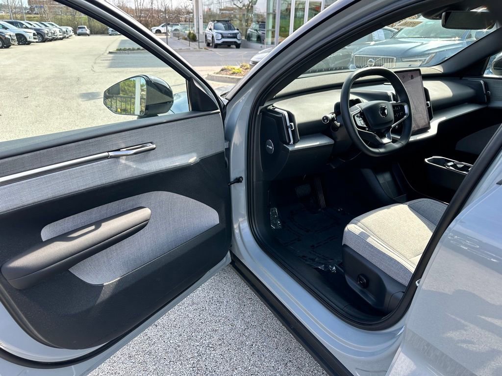 Used 2025 Volvo EX30 Ultra w/ Climate Package AWD/4WD image 14