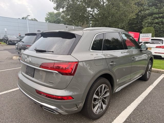 Certified 2024 Audi Q5 2.0T Premium Plus AWD/4WD image 3