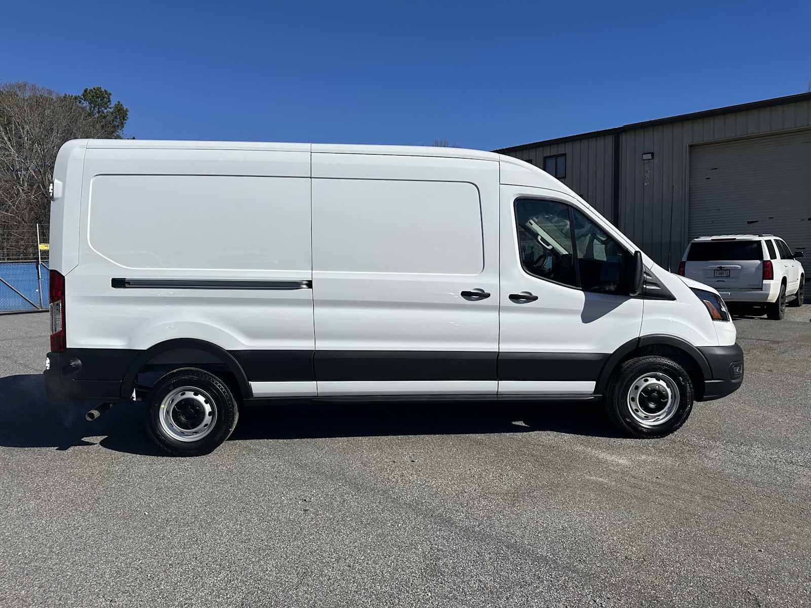 New 2026 Ford Transit 250 148 Medium Roof w/ Load Area Protection Package RWD image 13