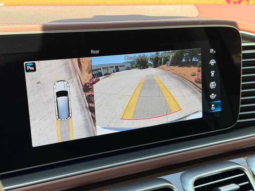 Used 2023 Mercedes-Benz Maybach GLS 600 4MATIC image 22