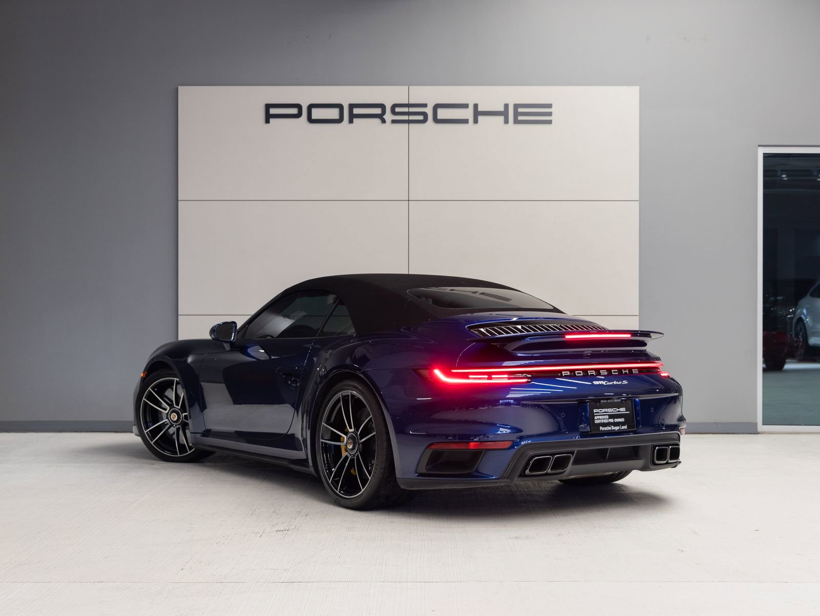Certified 2022 Porsche 911 Turbo S image 3