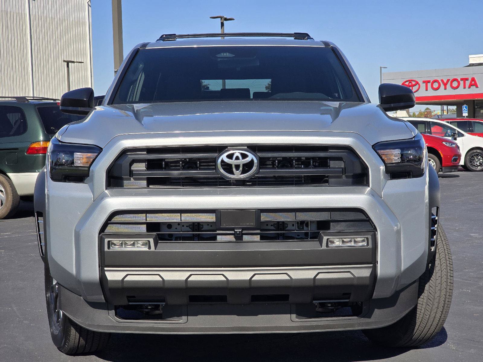 New 2026 Toyota 4Runner SR5 AWD/4WD image 2