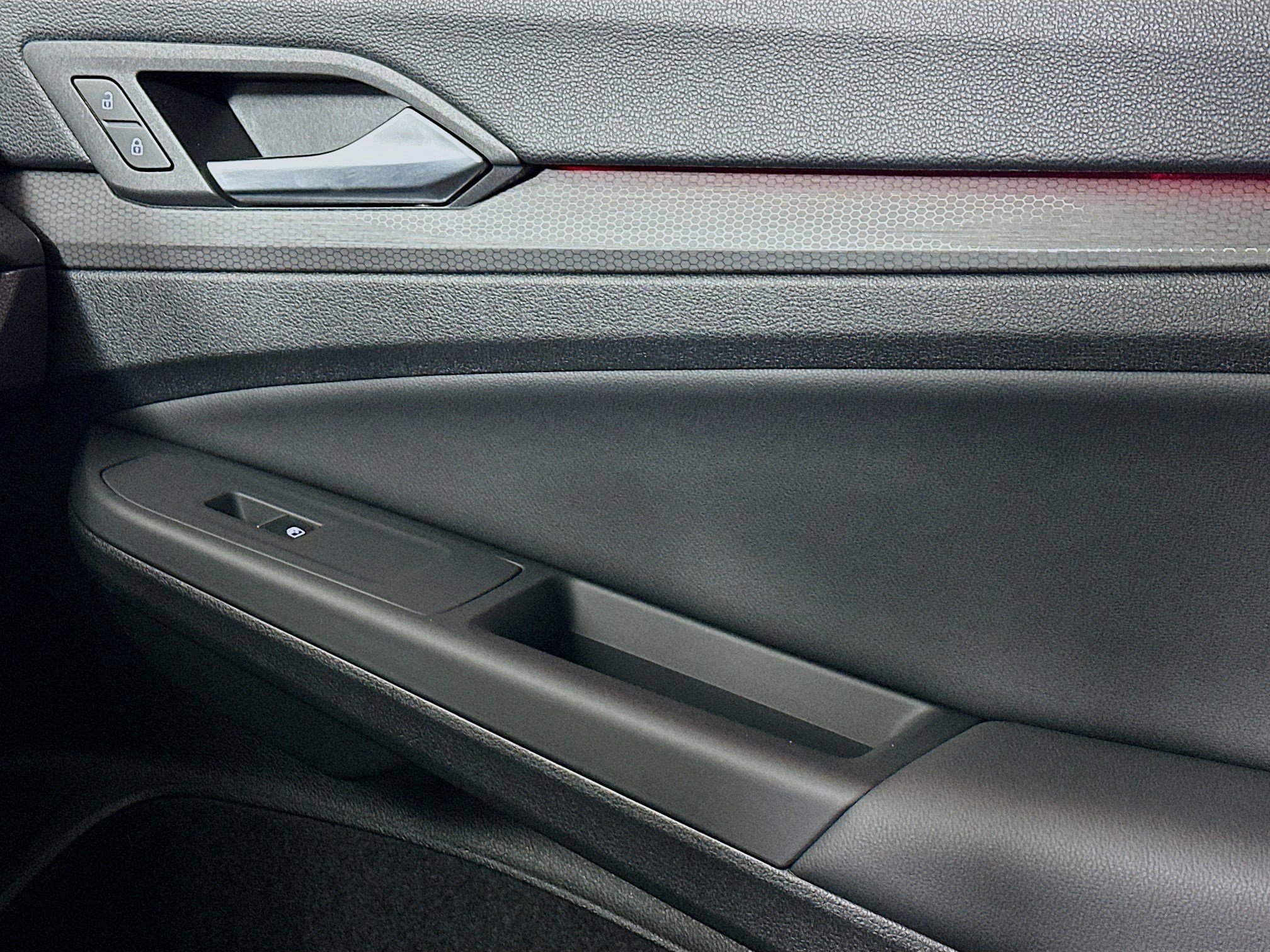 Used 2024 Volkswagen GTI Autobahn image 17