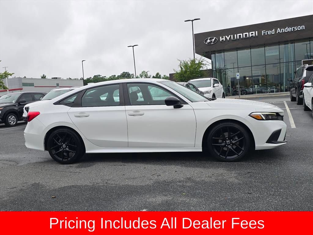 Used 2022 Honda Civic Sport image 2
