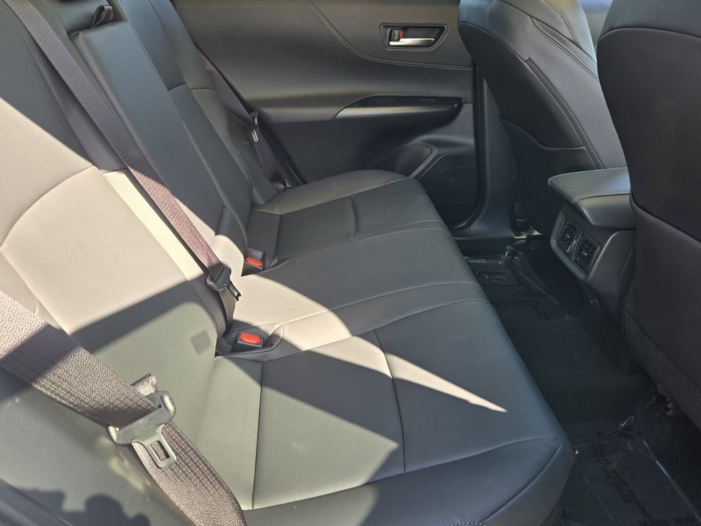 Used 2024 Toyota Venza Nightshade AWD/4WD image 15