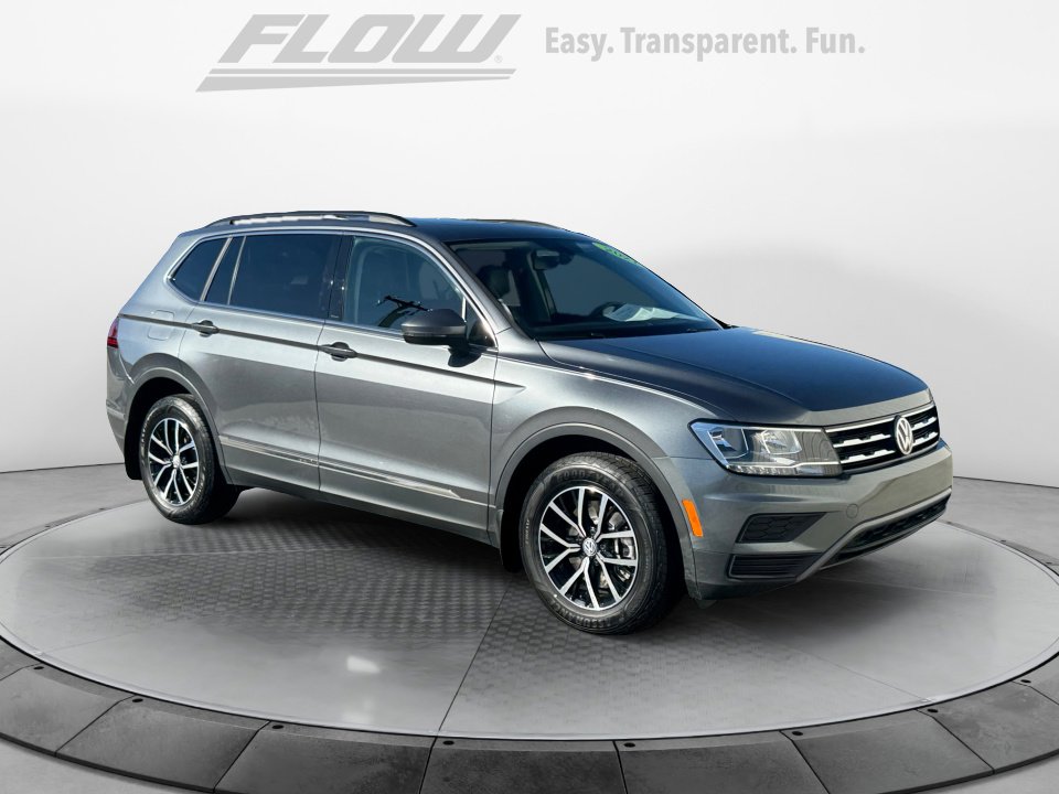 Used 2021 Volkswagen Tiguan SE image 1