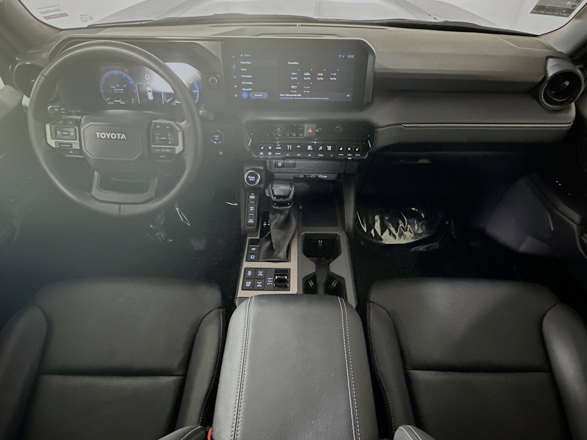 Certified 2025 Toyota Land Cruiser image 27