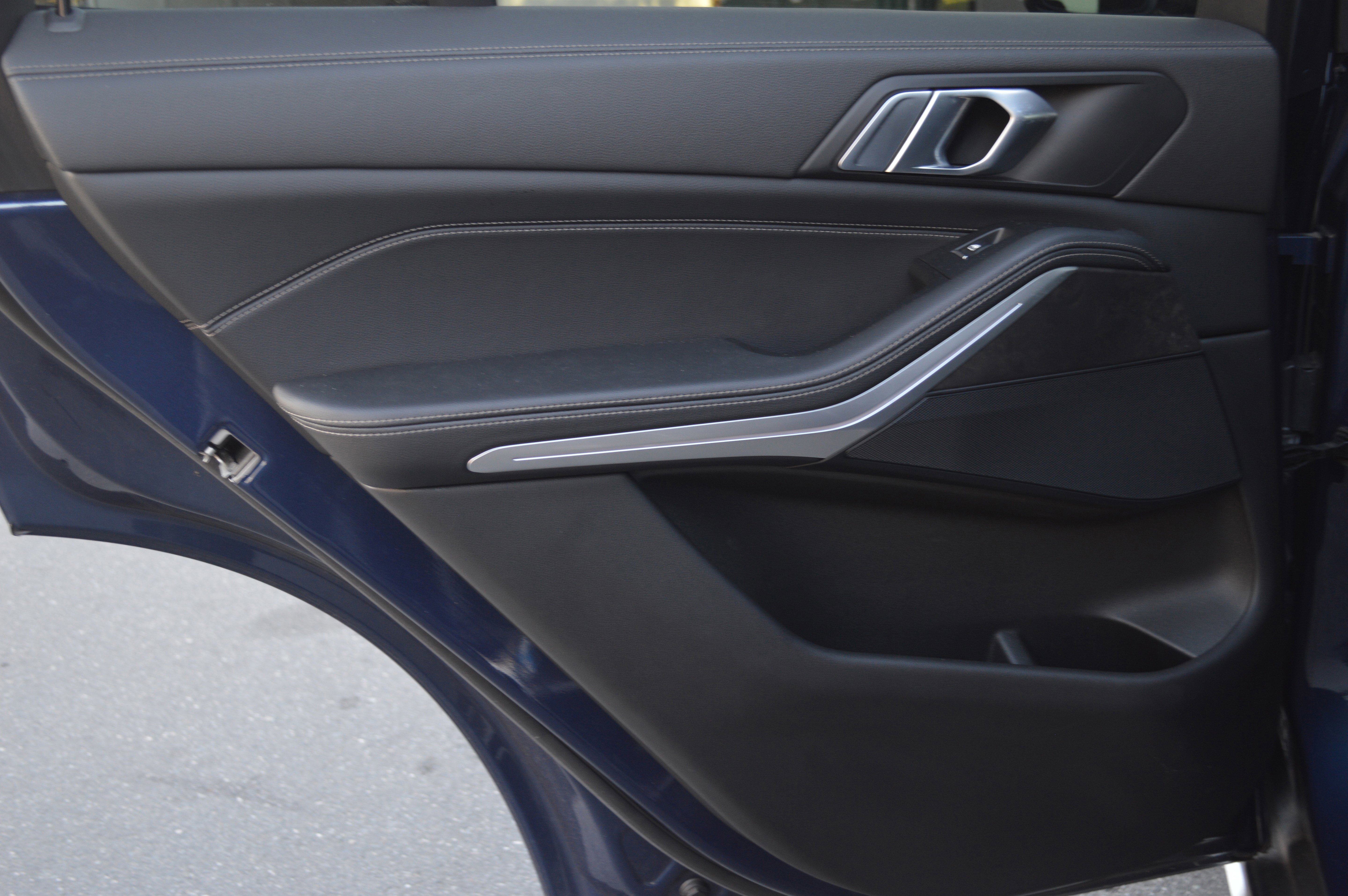 Used 2022 BMW X5 xDrive40i w/ Premium Package image 27