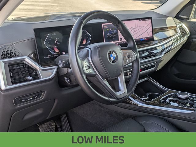 Used 2024 BMW X7 xDrive40i w/ Premium Package image 14