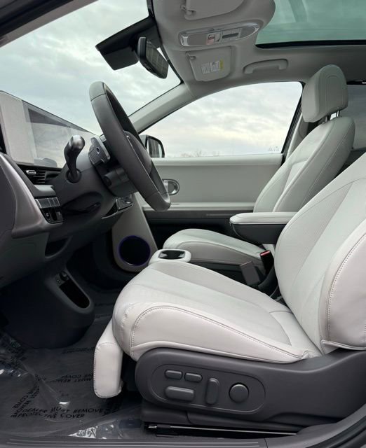 Used 2024 Hyundai Ioniq 5 Limited image 13