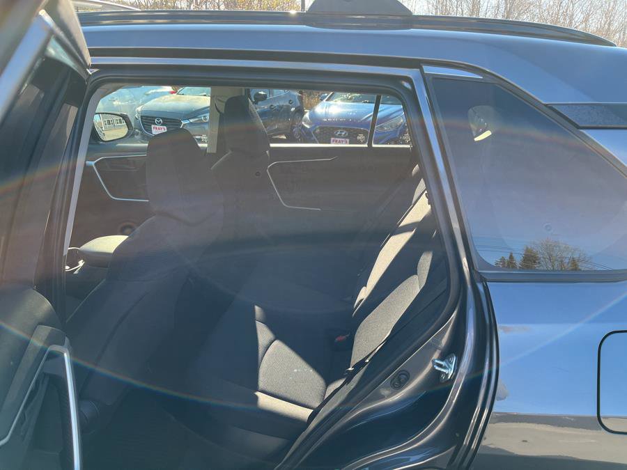 Used 2019 Toyota RAV4 LE AWD/4WD image 6