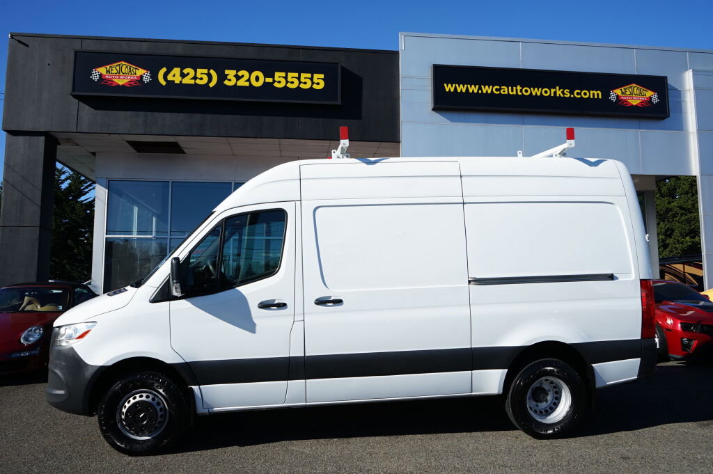 Used 2019 Mercedes-Benz Sprinter 144 image 2