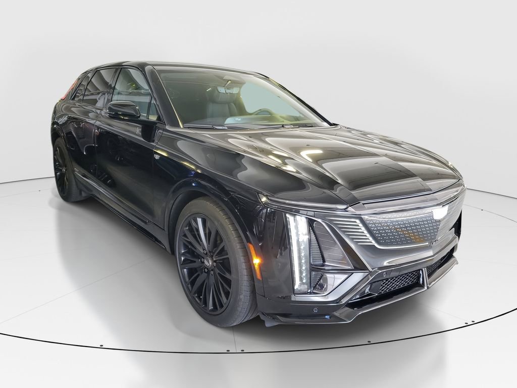 New 2026 Cadillac Lyriq V w/ LPO, Bronce Accent Package AWD/4WD image 3