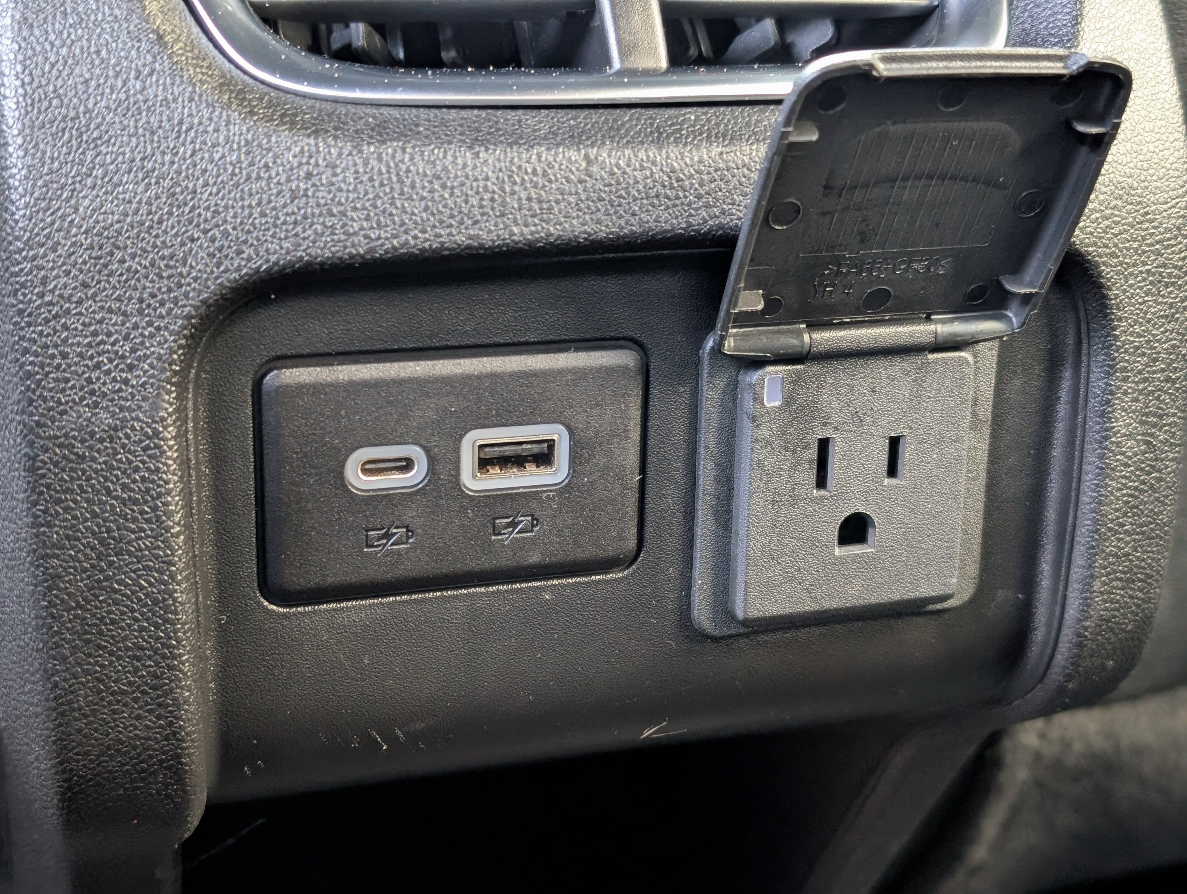 Certified 2022 Chevrolet Blazer RS image 36