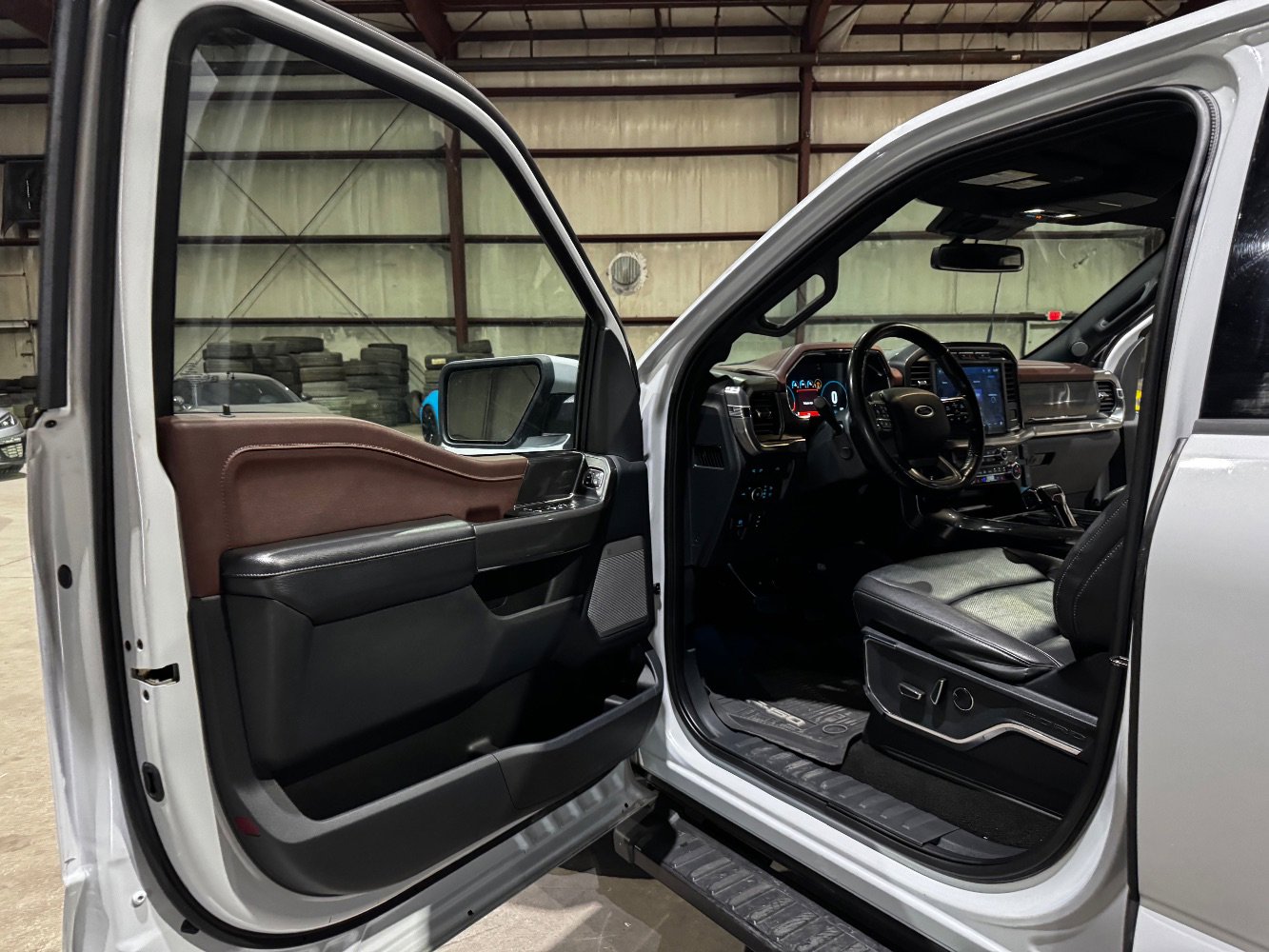 Used 2022 Ford F150 Lariat w/ Equipment Group 502A High image 12