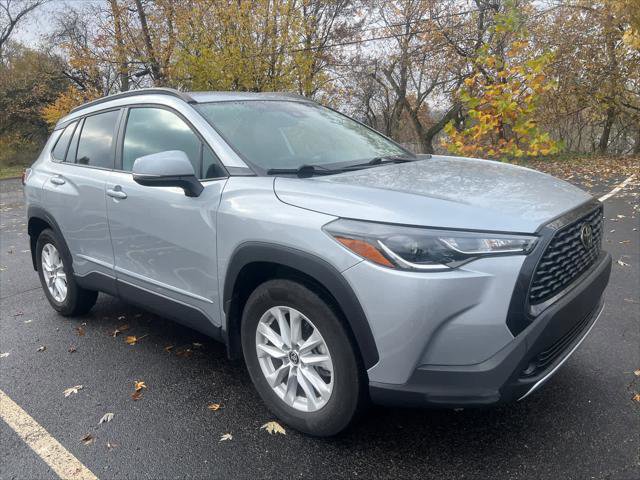Certified 2022 Toyota Corolla Cross LE AWD/4WD image 1
