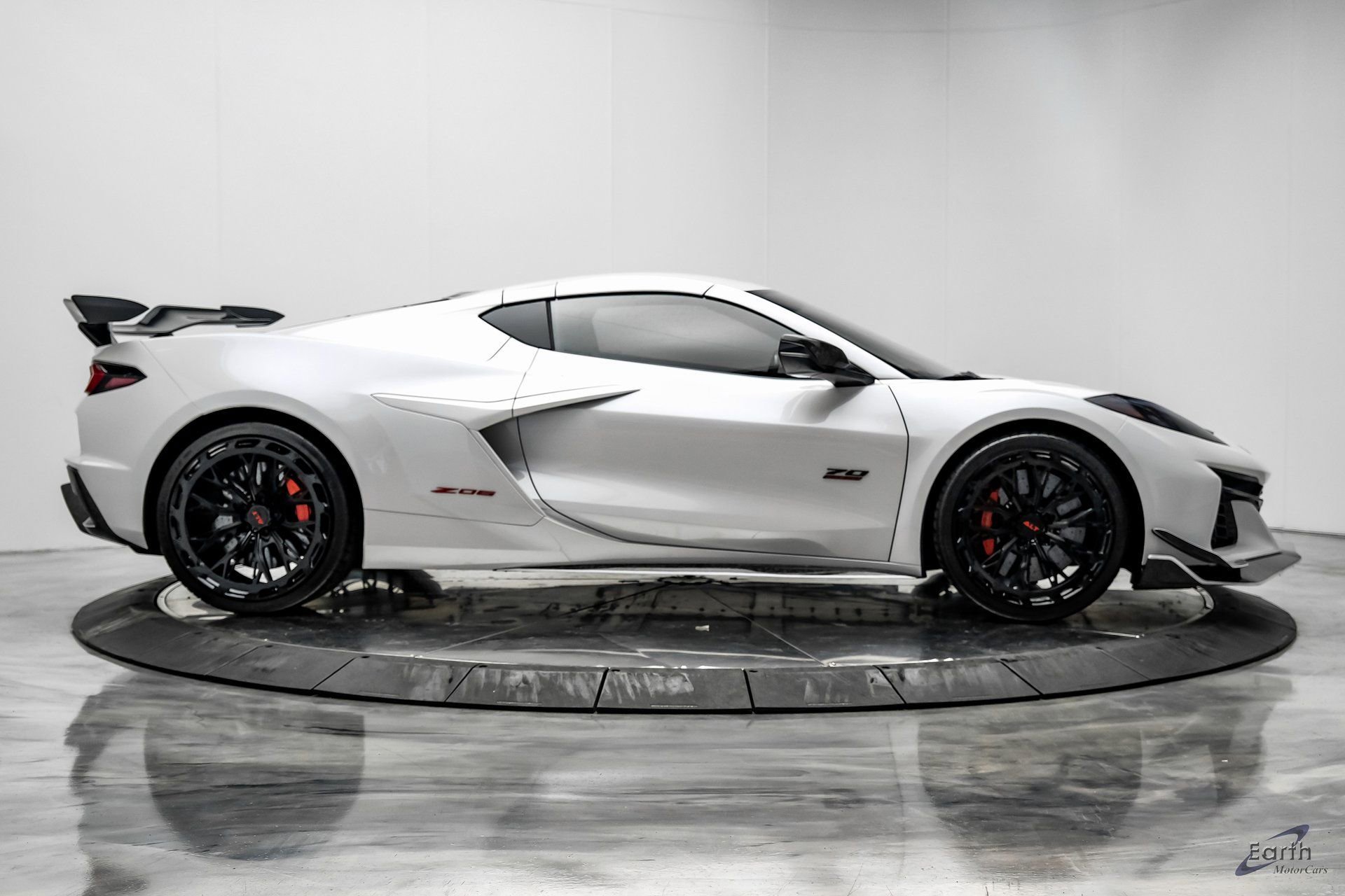 Used 2023 Chevrolet Corvette Z06 w/ Z07 Performance Package image 25