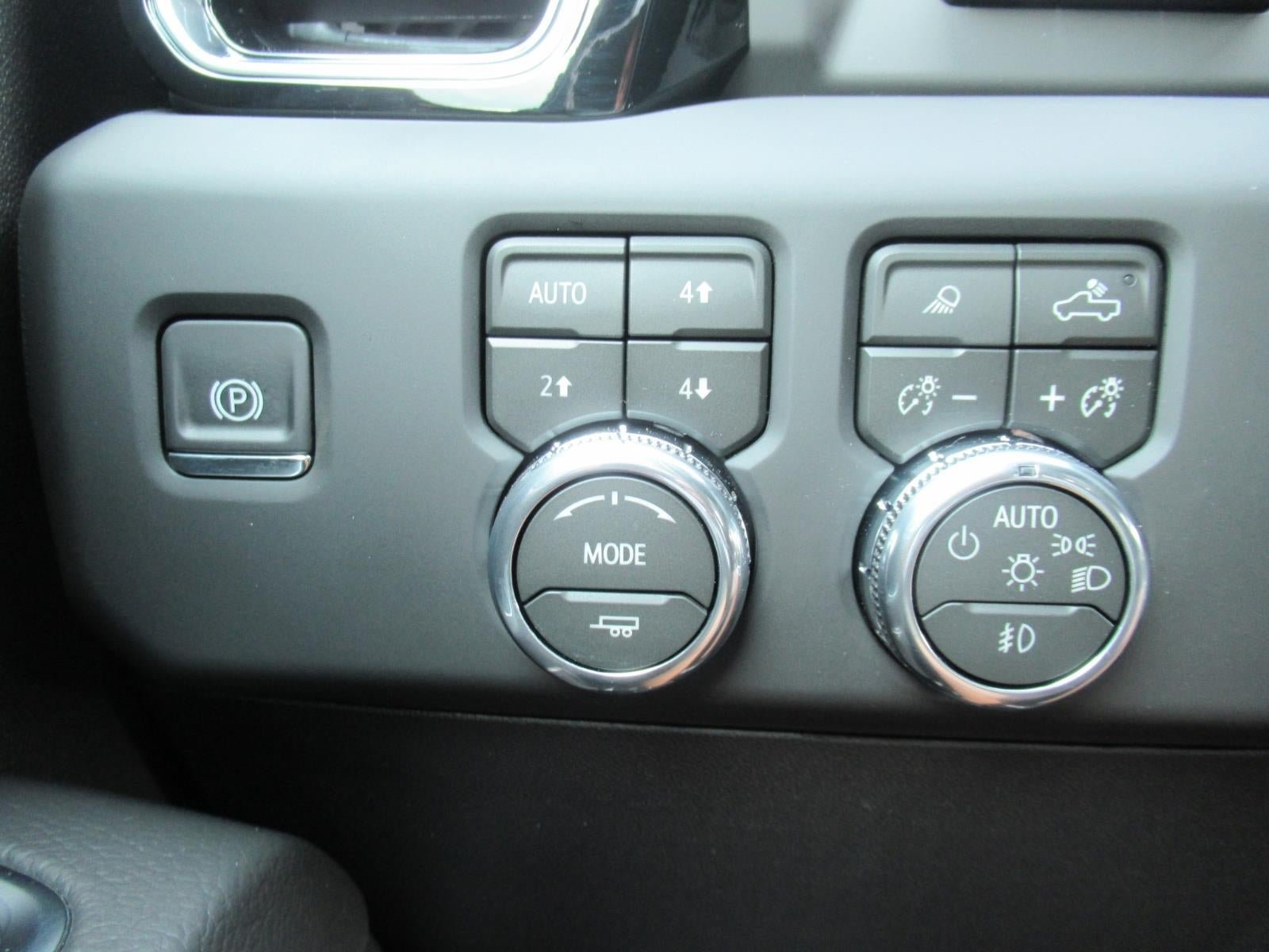 New 2026 GMC Sierra 2500 Denali w/ Denali Reserve Package AWD/4WD image 23