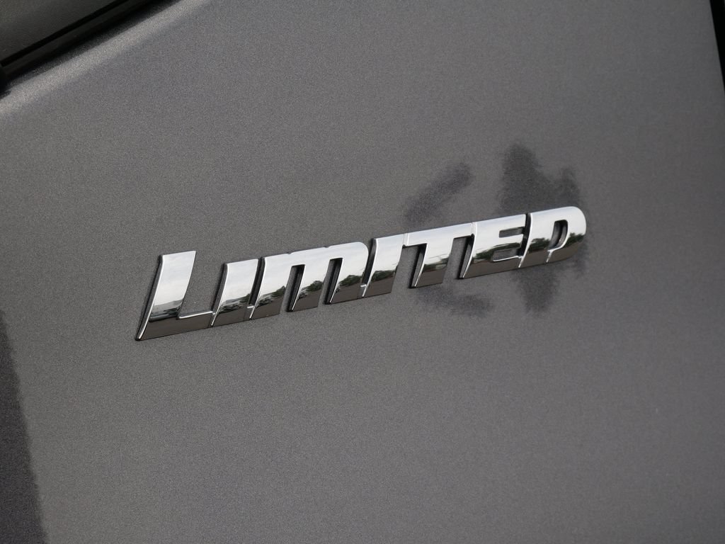 Used 2023 Toyota Tundra Limited w/ Power Package AWD/4WD image 11