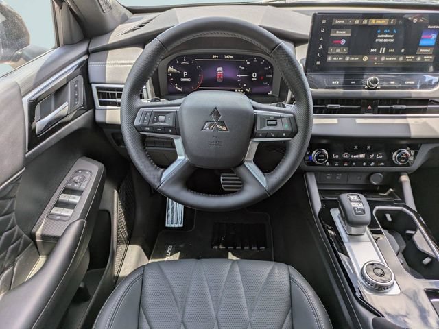New 2026 Mitsubishi Outlander SEL Black Edition FWD image 18