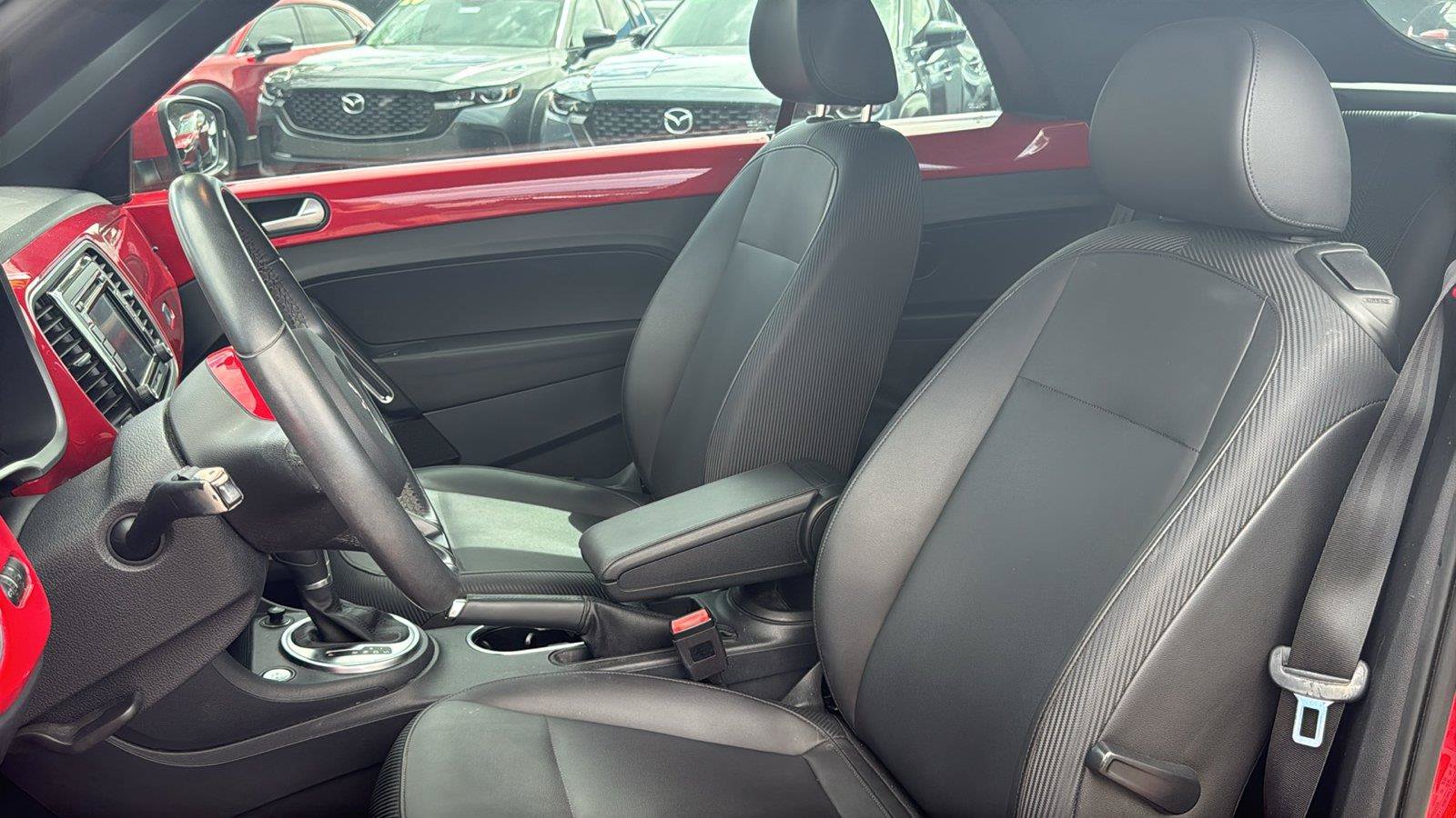 Used 2015 Volkswagen Beetle 1.8T FWD image 22
