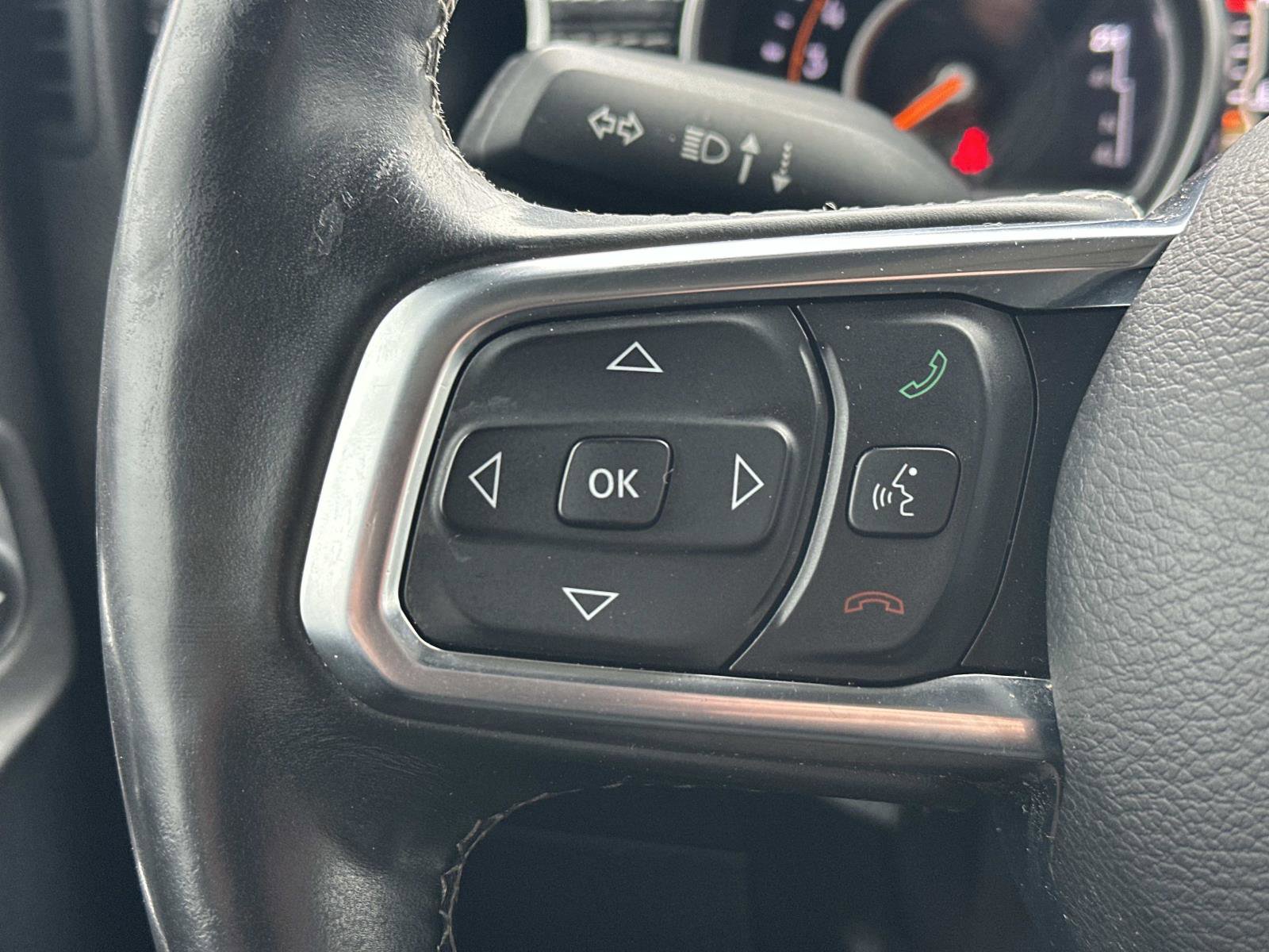 Used 2018 Jeep Wrangler Unlimited Sahara AWD/4WD image 21