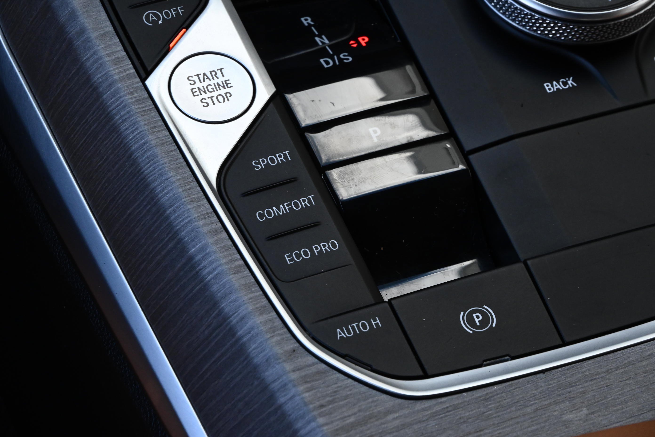 Certified 2025 BMW 330i Sedan image 17