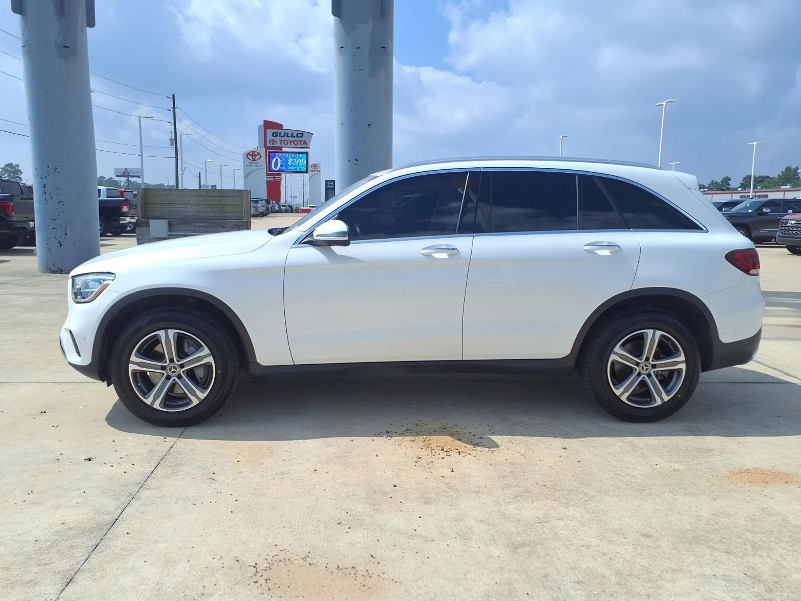 Used 2021 Mercedes-Benz GLC 300 image 9
