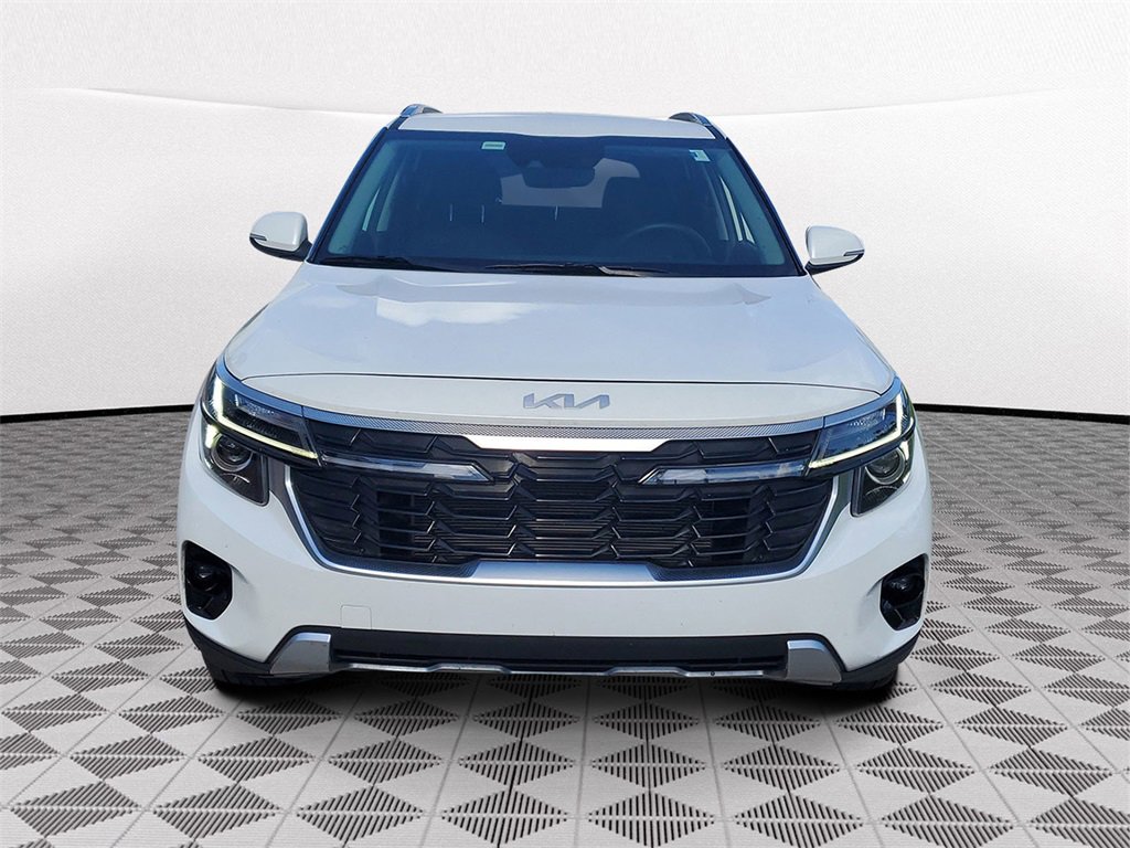 Used 2024 Kia Seltos EX image 2