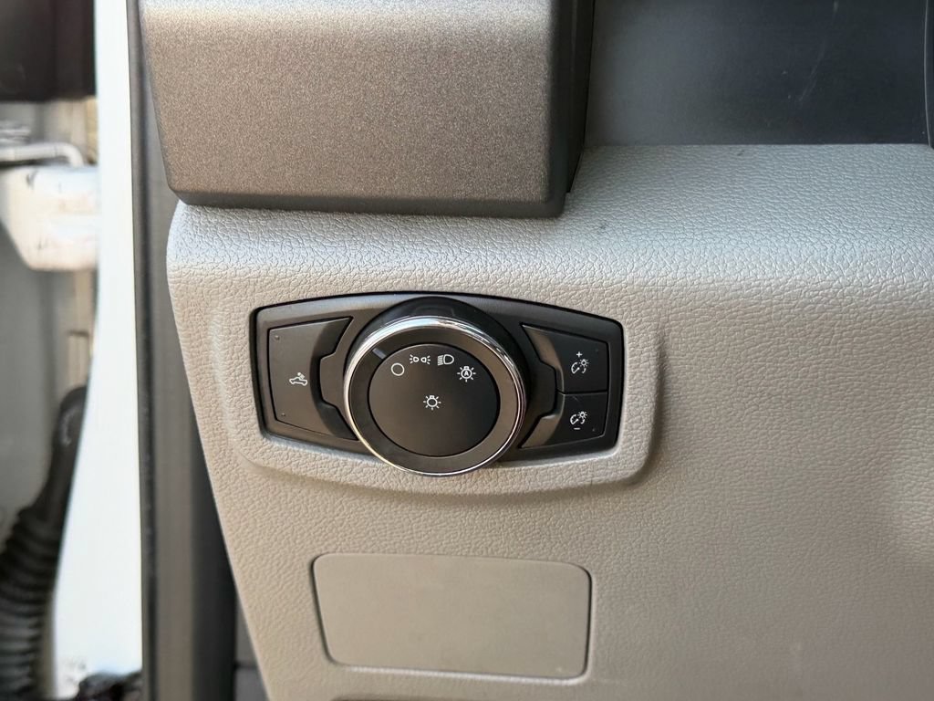 Used 2020 Ford F250 XL w/ Power Equipment Group RWD image 24