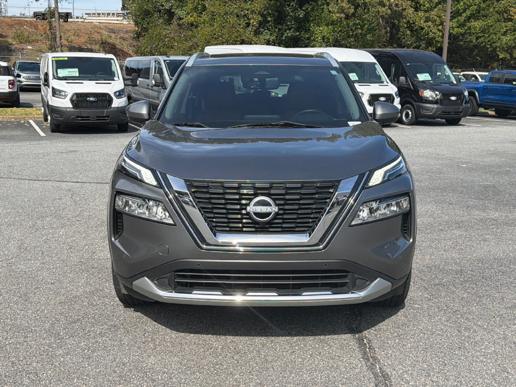 Used 2023 Nissan Rogue Platinum w/ Platinum Premium Package FWD image 2