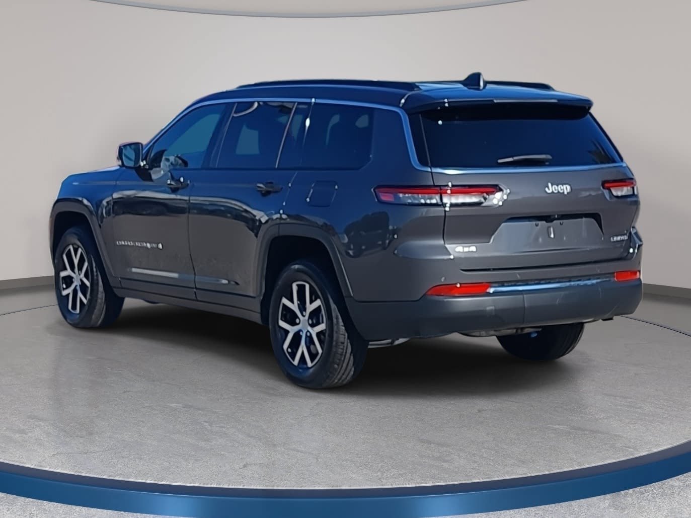 Used 2025 Jeep Grand Cherokee L Limited AWD/4WD image 7