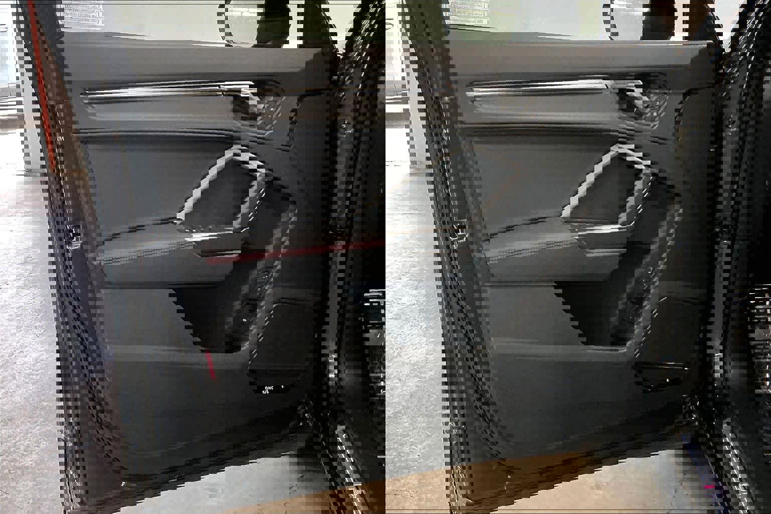 Certified 2025 Audi Q3 2.0T Premium Plus w/ Premium Plus Package image 26