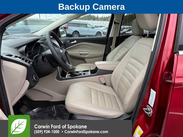 Used 2018 Ford Escape SEL image 2