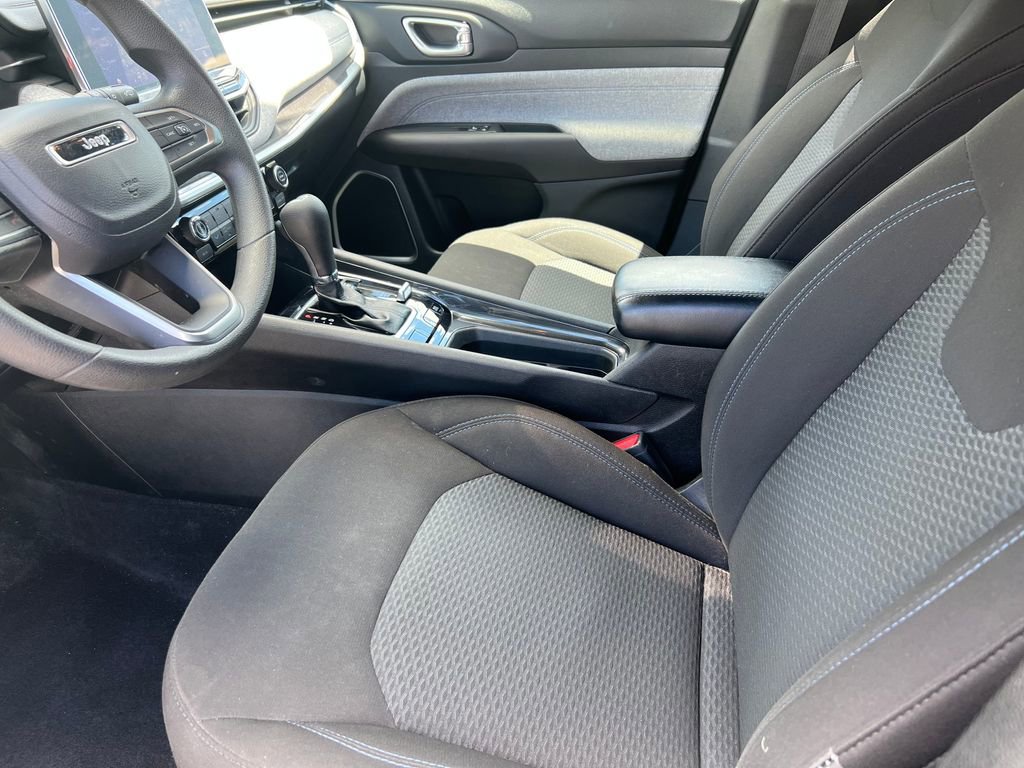 Used 2023 Jeep Compass Sport AWD/4WD image 10